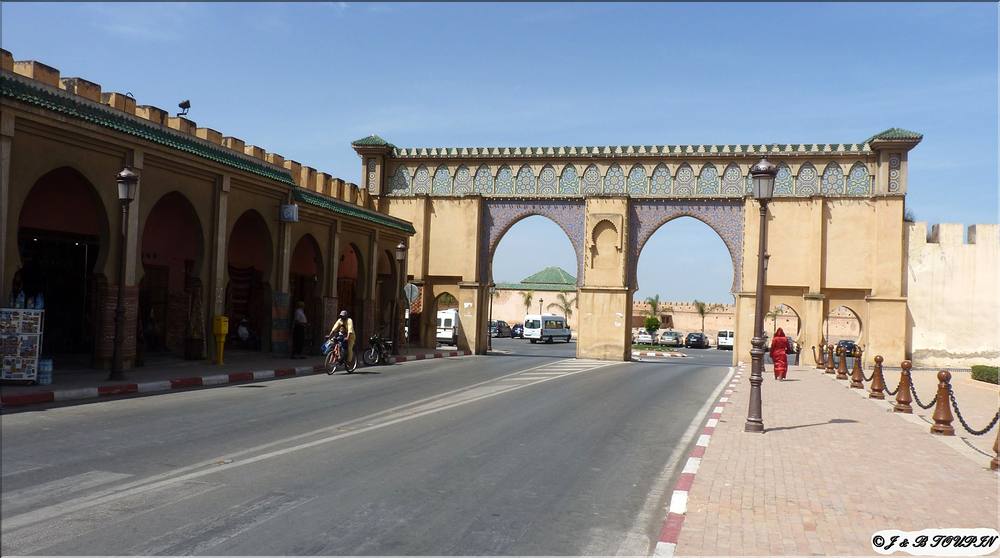 Mekns - porte de la ville 